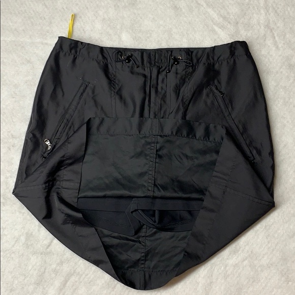 Ralph Lauren Golf skorts, size 4 - Picture 3 of 5